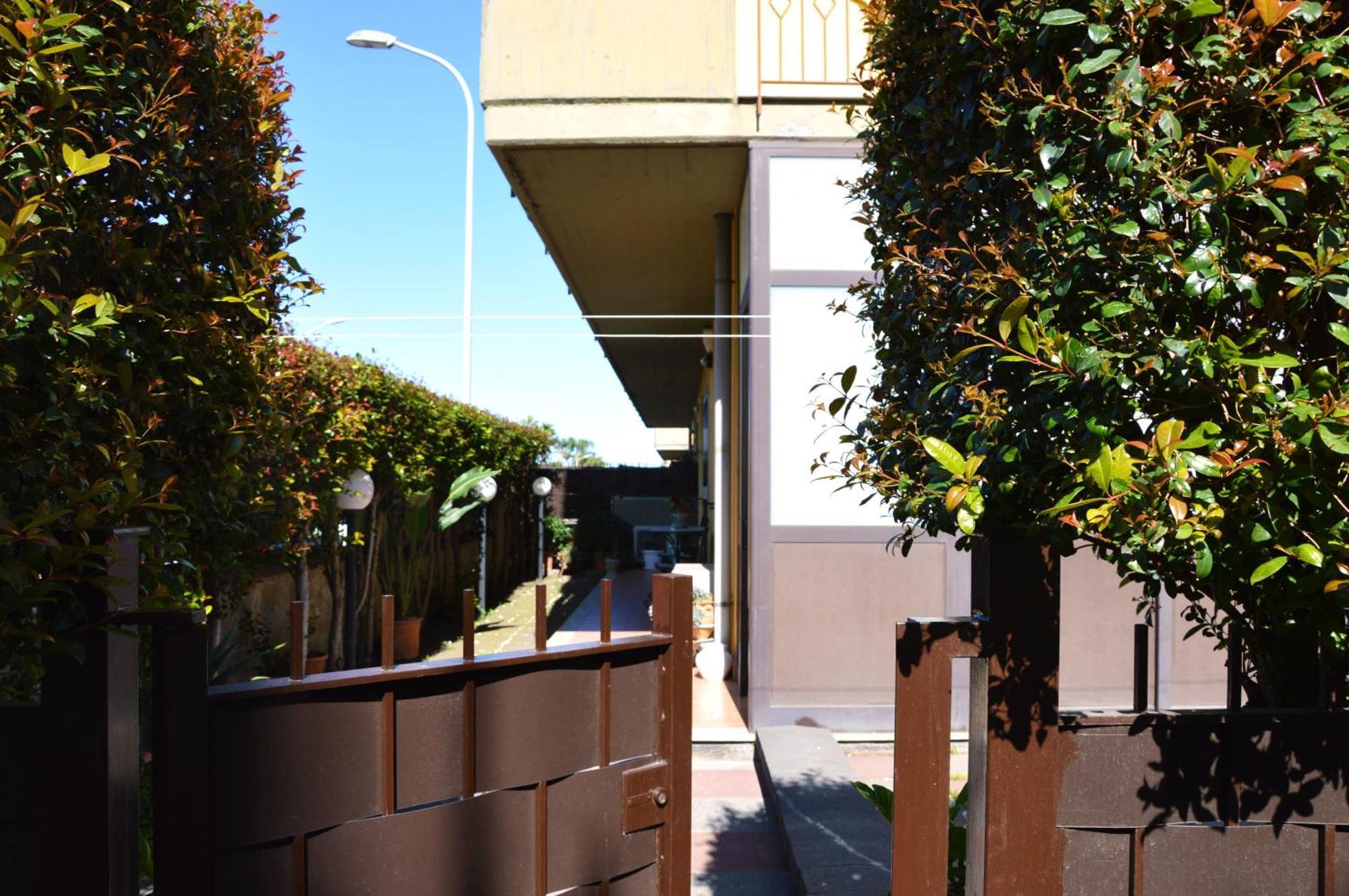 Rita Little House Apartment Mascali Exterior photo